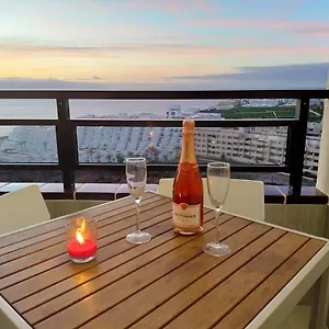 https://edificio-club-paraiso.in-canary-islands.com