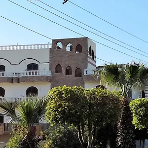 https://luxor-bella-vista-apartments-and-hotel.hotels-luxor-egypt.com